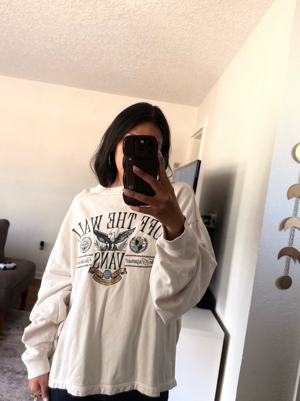 Vans Cream Graphic Crewneck Sweatshirt with Vintage Logo